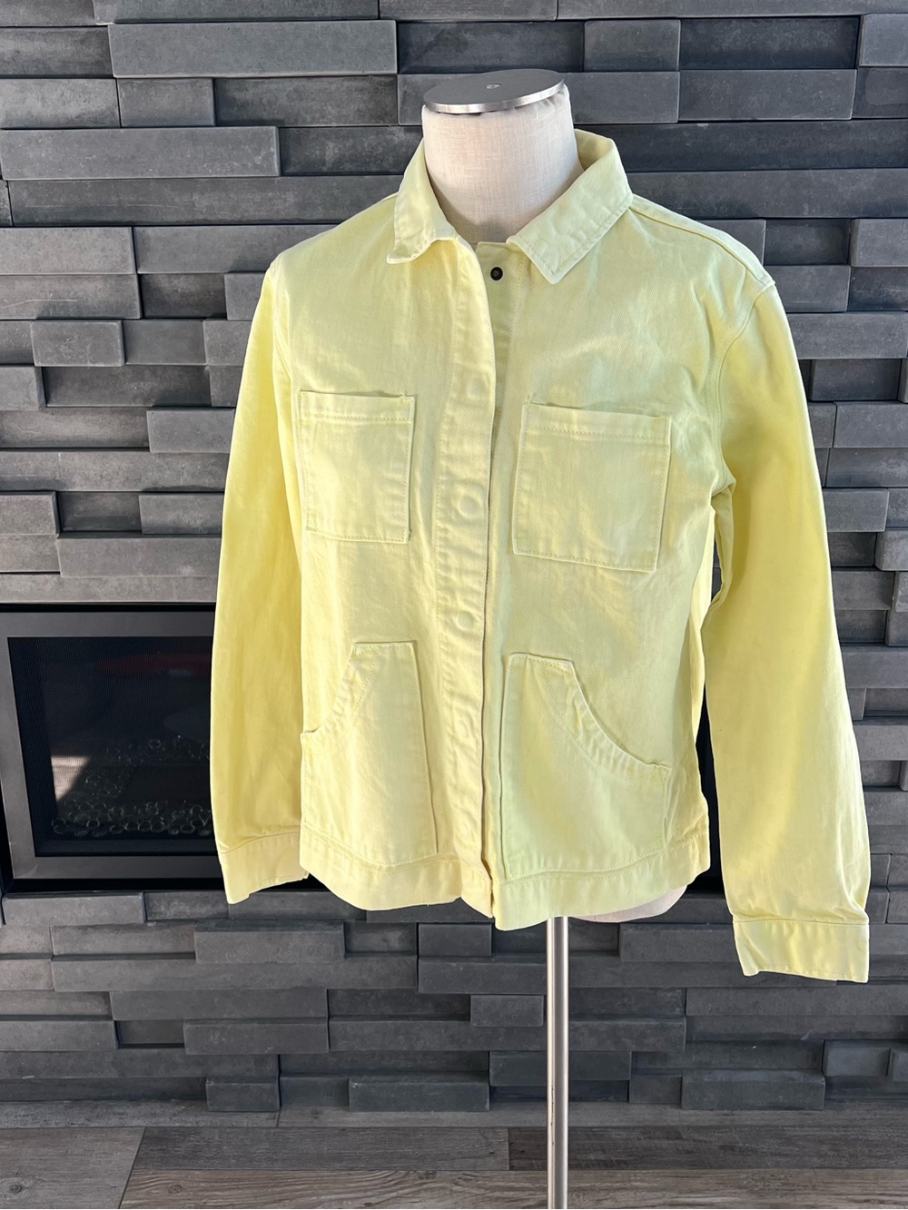 NWOT Universal Thread Neon Denim Jacket Size Small